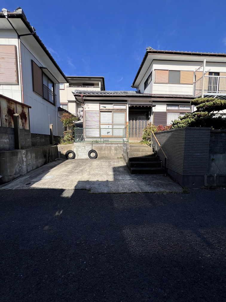 長崎市横尾3丁目☆約60坪の売地♪建築条件はありませんので、お好きなハウスメーカーで建築可能です♪お気軽にお問い合わせください♪