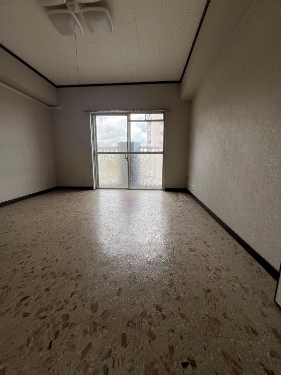 長崎市西山1丁目☆中古マンション☆3階角部屋の4DK！駐車場1台・専用倉庫が無料♪近くに立山公園があります♪