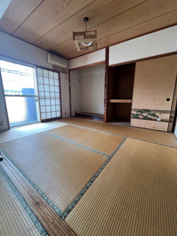 長崎市西山1丁目☆中古マンション☆3階角部屋の4DK！駐車場1台・専用倉庫が無料♪近くに立山公園があります♪