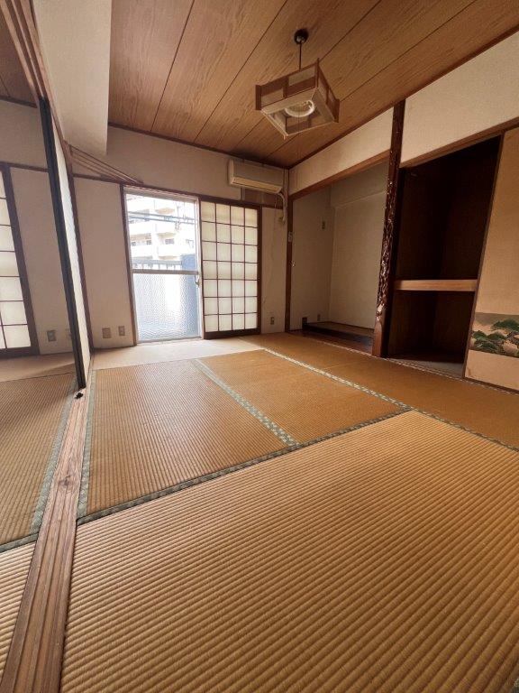 長崎市西山1丁目☆中古マンション☆3階角部屋の4DK！駐車場1台・専用倉庫が無料♪近くに立山公園があります♪