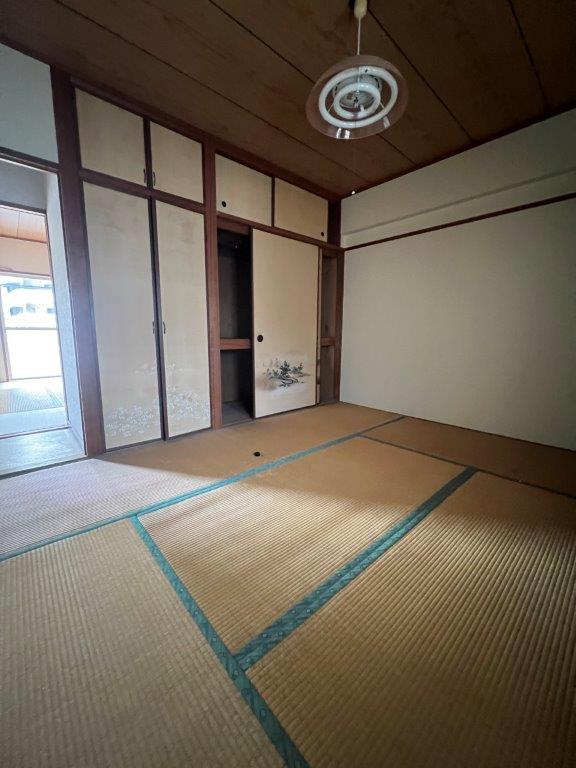 長崎市西山1丁目☆中古マンション☆3階角部屋の4DK！駐車場1台・専用倉庫が無料♪近くに立山公園があります♪