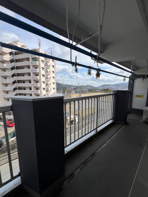 長崎市西山1丁目☆中古マンション☆3階角部屋の4DK！駐車場1台・専用倉庫が無料♪近くに立山公園があります♪