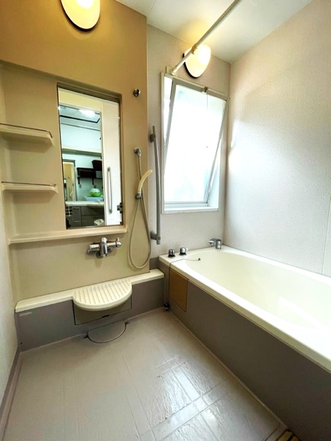 長与町吉無田郷中古戸建☆積水ハウス施工の部屋数が多く、収納が充実している５ＬＤＫのオール電化戸建です！スーパー、公園も近く生活便利地です☆