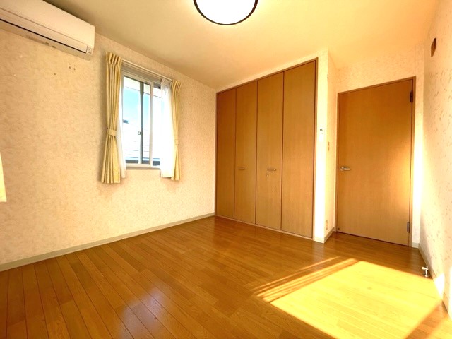 長与町吉無田郷中古戸建☆積水ハウス施工の部屋数が多く、収納が充実している５ＬＤＫのオール電化戸建です！スーパー、公園も近く生活便利地です☆