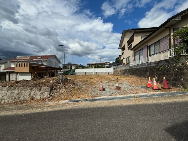 長崎市西海町売地☆約98坪の広々とした土地です♪建築条件なし！住宅用地におすすめです♪