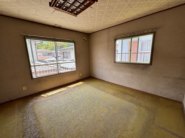【６９０万円へ価格改定♪】つつじが丘１丁目の５Ｋ戸建☆土地約４８坪☆車庫１台分あり☆お部屋数も多く、暮らし方に合わせて使える住まいです♪