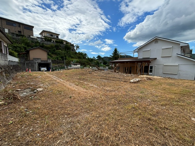 長崎市西海町売地☆約98坪の広々とした土地です♪建築条件なし！住宅用地におすすめです♪