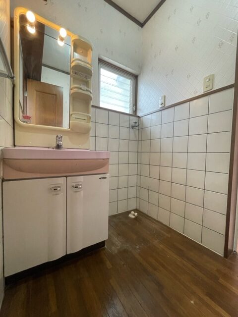 諫早市真崎町★4LDK中古住宅★空き家となっておりますので内覧可能です！お気軽にお問い合わせください♪